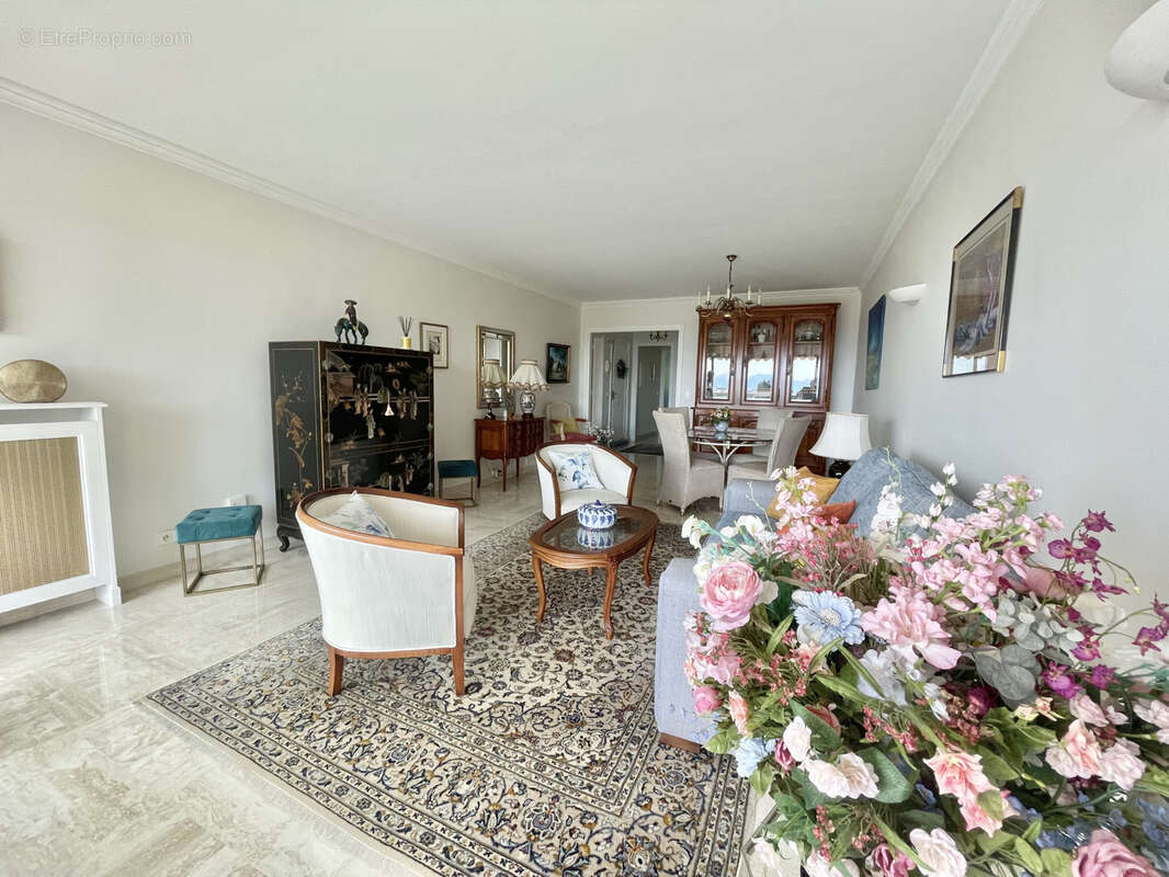 3p, terrasse, vue mer , belle residence cannet residentiel - cave- garage - piscine - photo 4