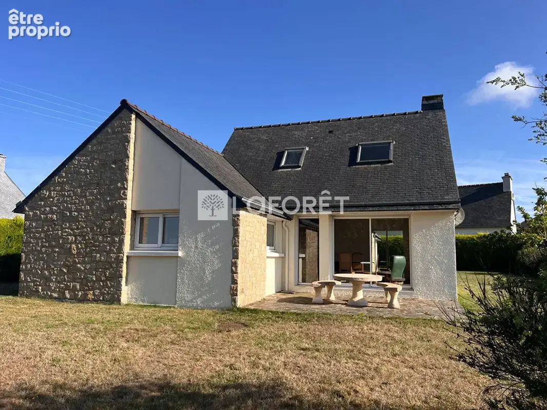 Maison à PENVENAN
