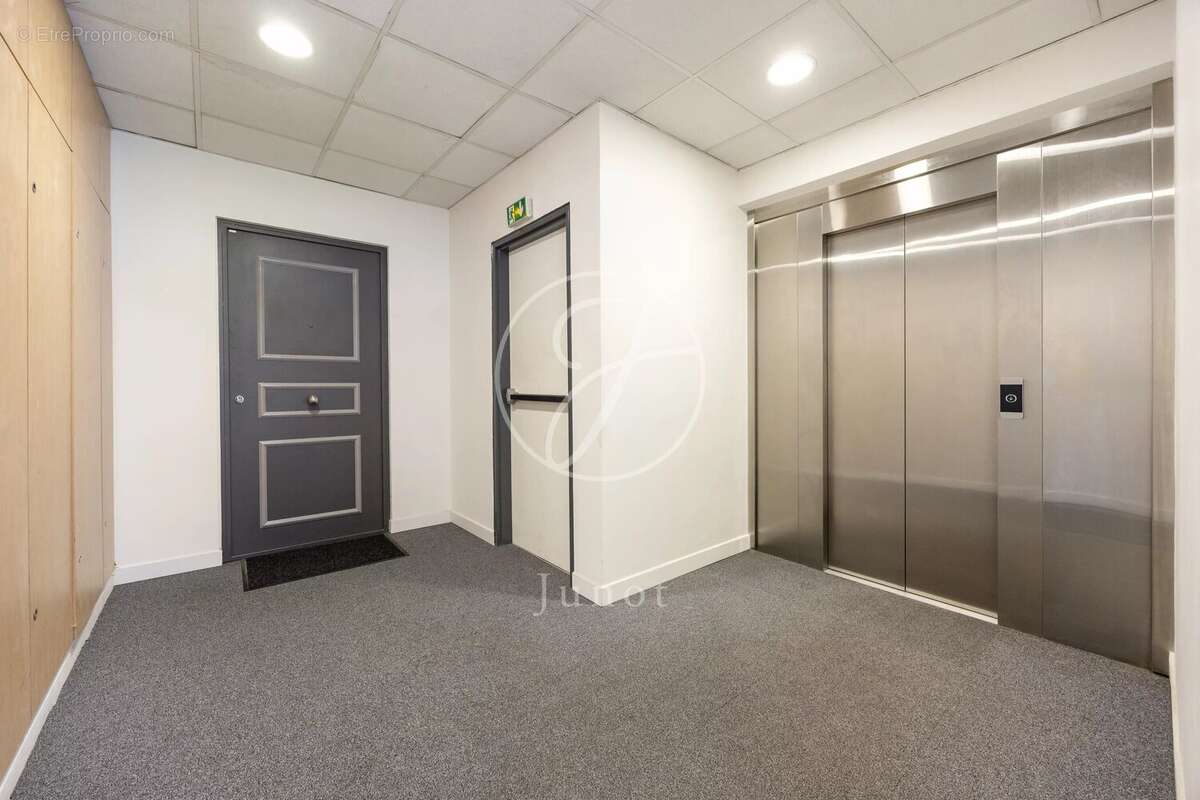 Commerce à LEVALLOIS-PERRET