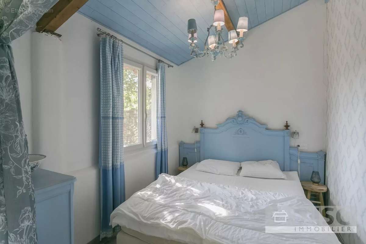 Maison à MONTFERMIER