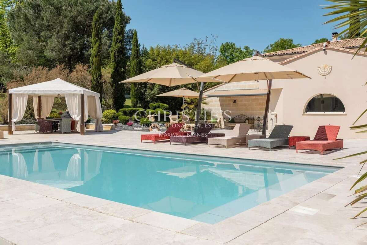 Maison à FARGUES-SAINT-HILAIRE