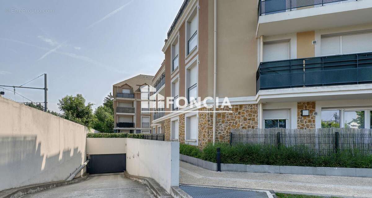 Appartement à MENNECY