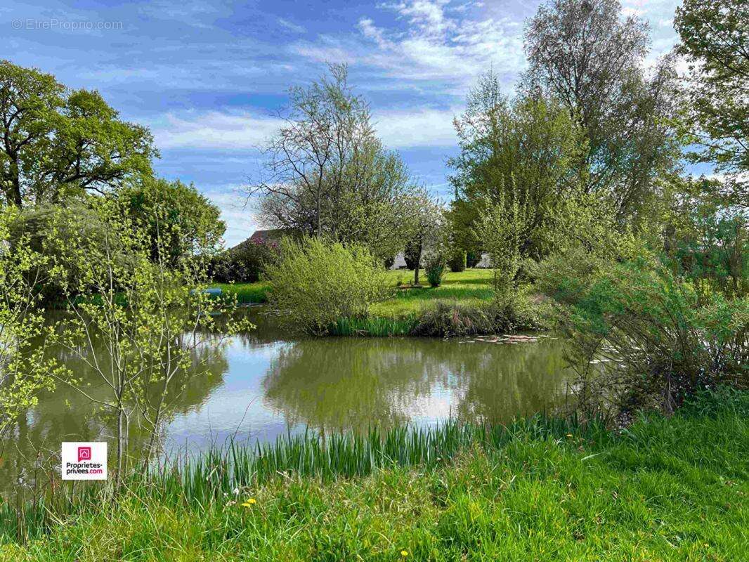Maison à NEAUPHE-SOUS-ESSAI