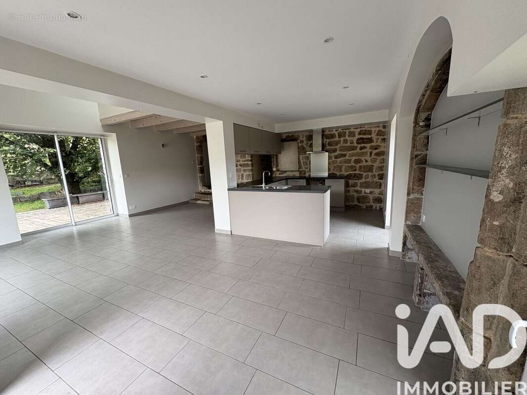 Photo 2 - Maison à MERCUER