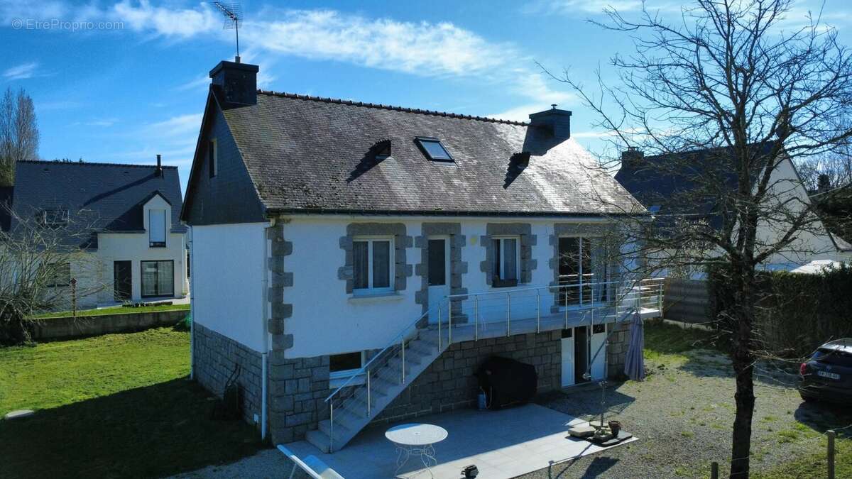 Maison à SAINT-ARMEL