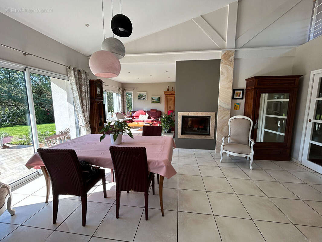 Maison à PLOUDALMEZEAU