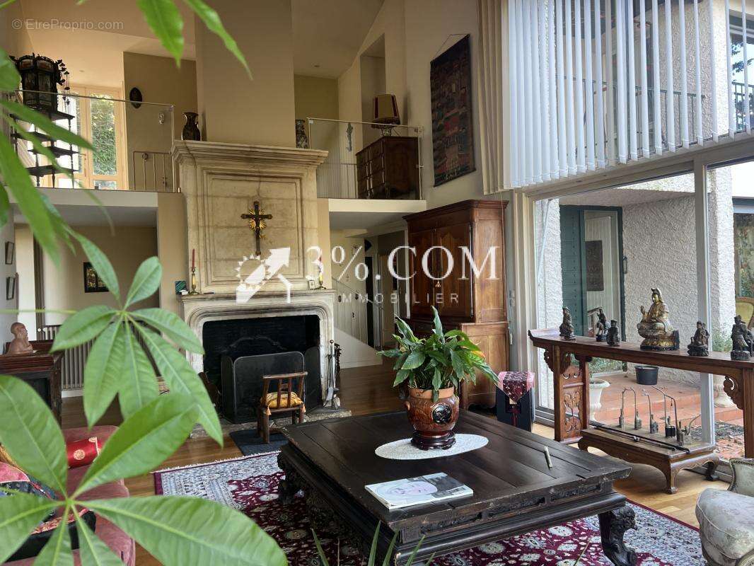 3%. com immobilier à  poitiers - photo 11