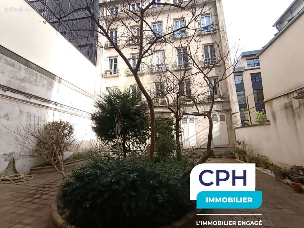 Appartement à PARIS-18E