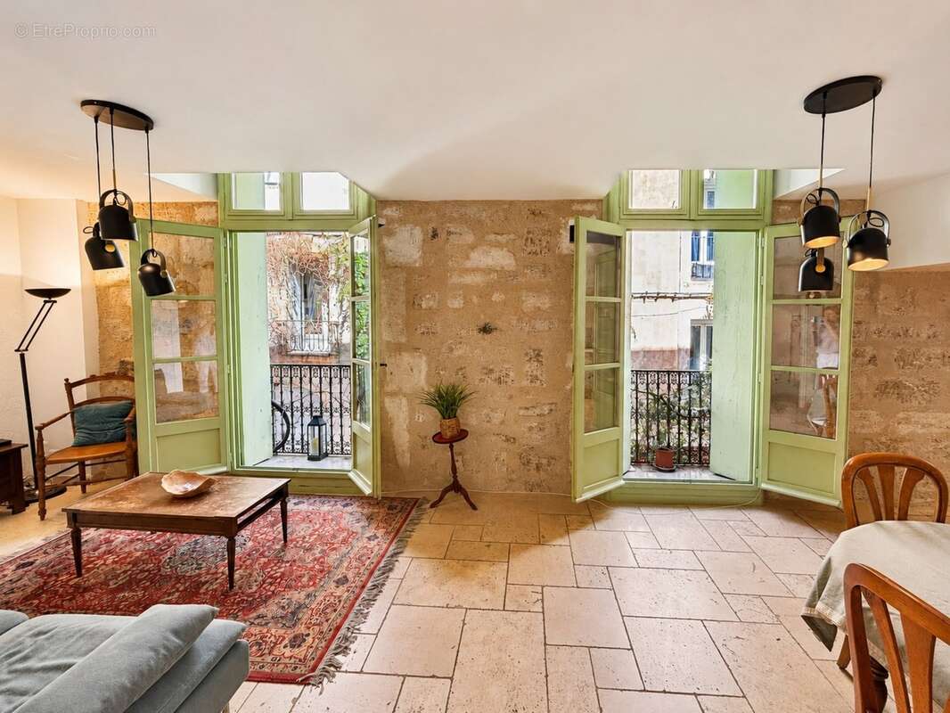 Exclusivité - Appartement T3 rénové de 75m² - PEZENAS (34120) - photo 2