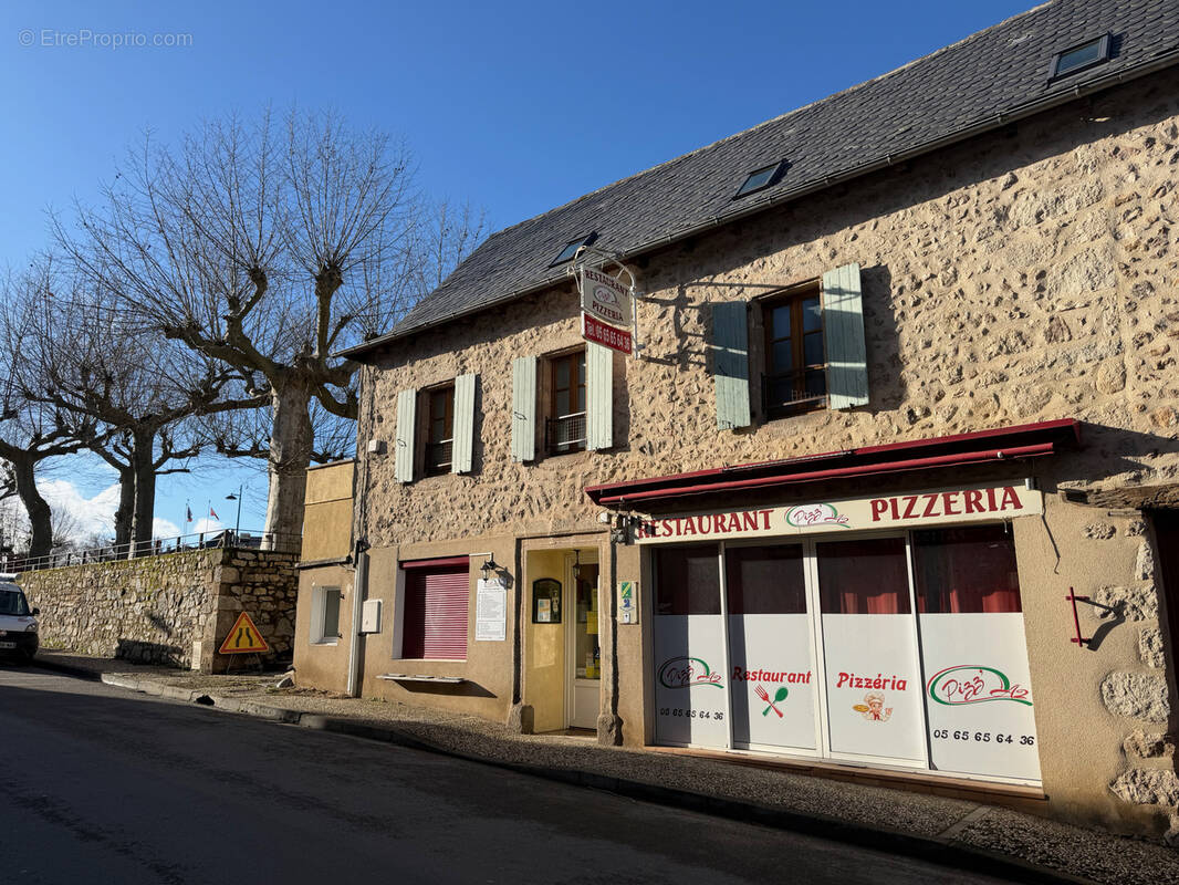 Commerce à LA FOUILLADE