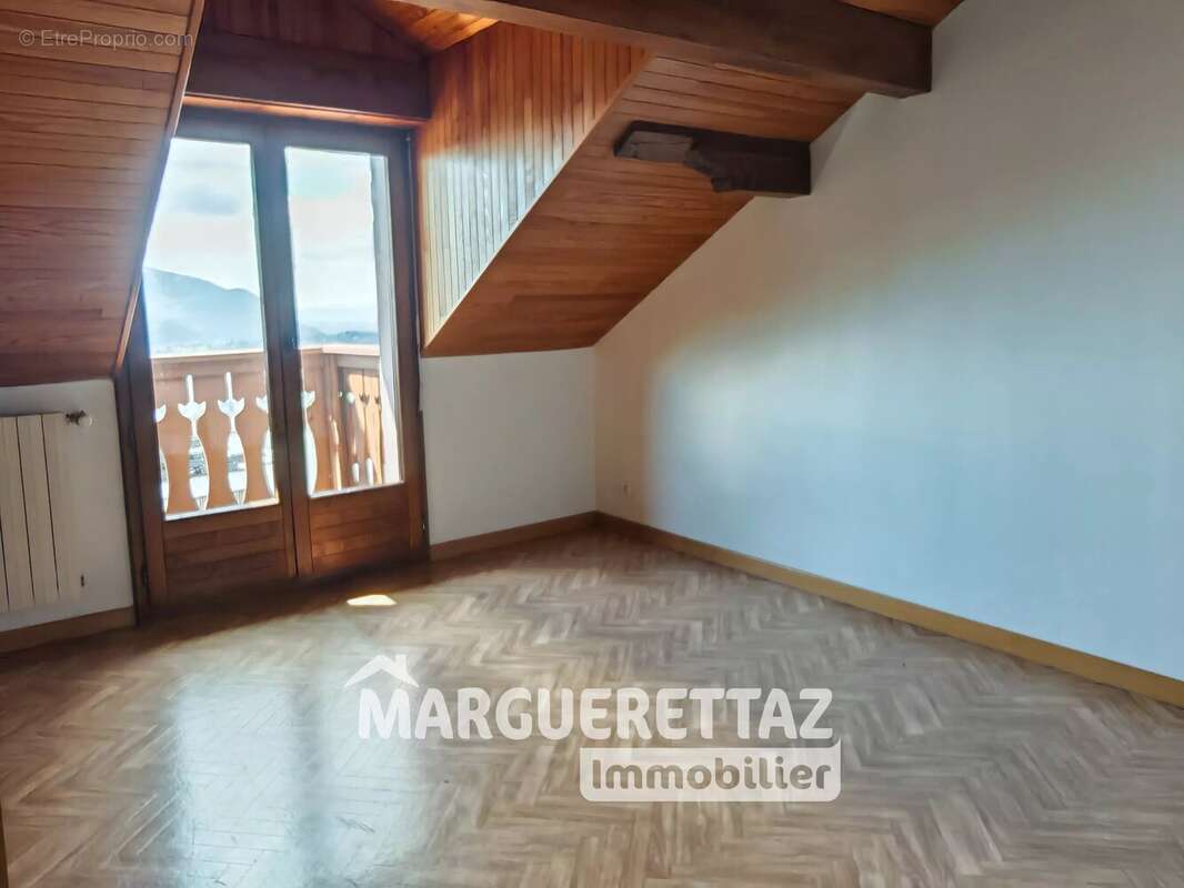 Maison à CRANVES-SALES
