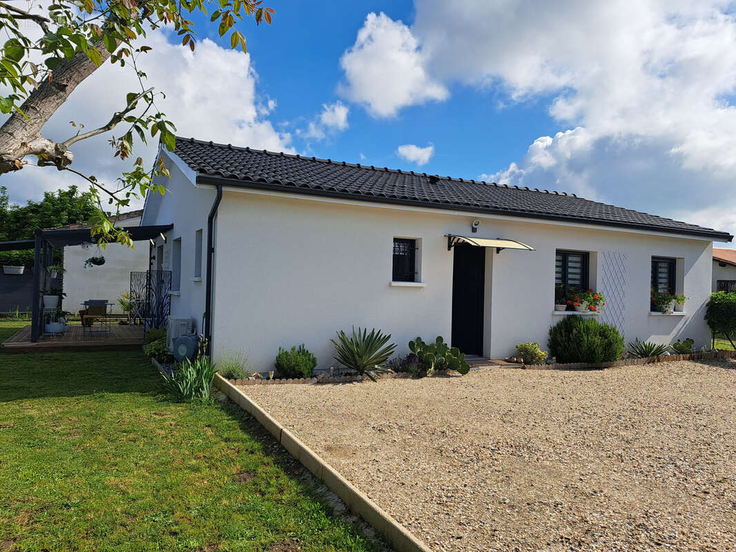 Maison à SAINT-MACAIRE