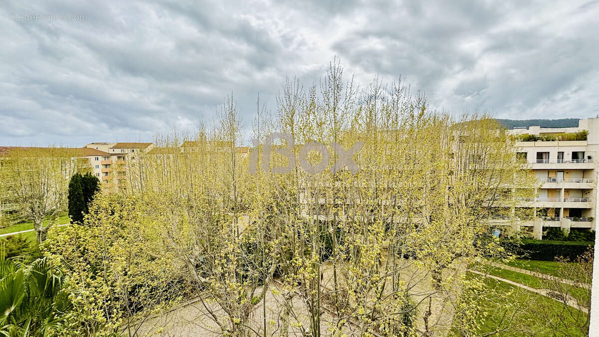 Appartement à HYERES