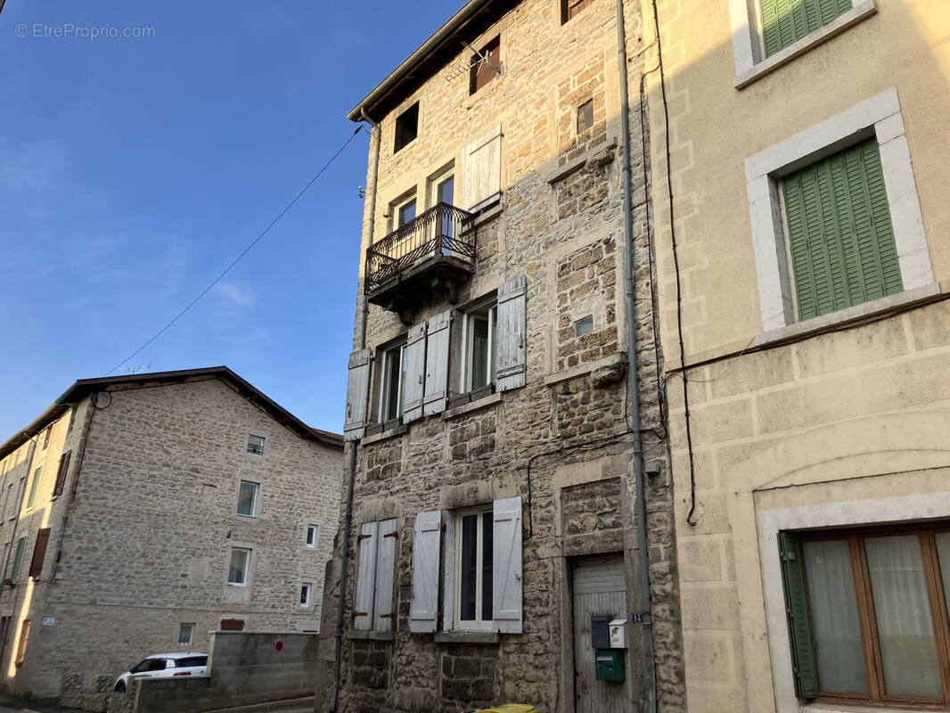 Appartement à SAULT-BRENAZ