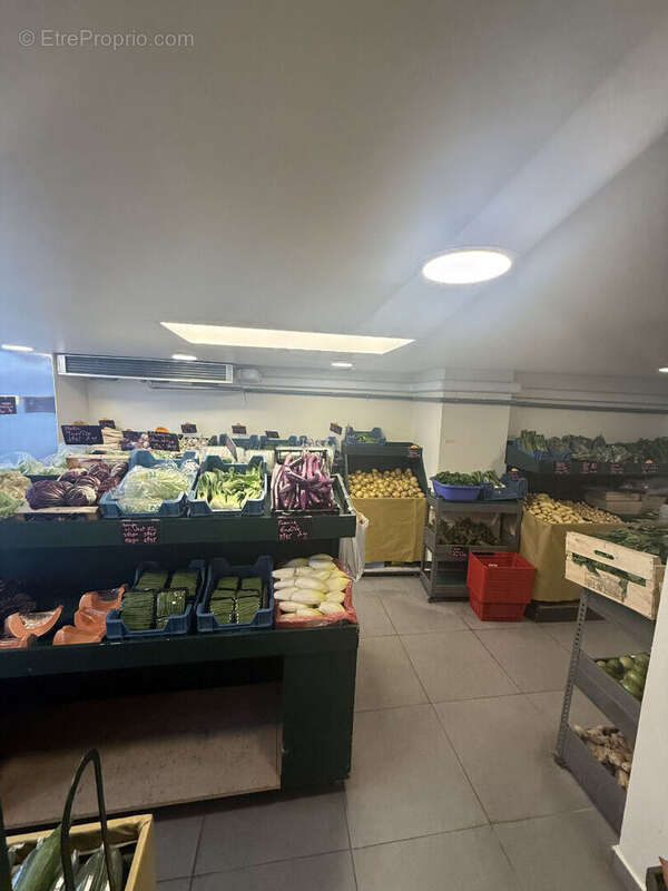 Commerce à PARIS-19E