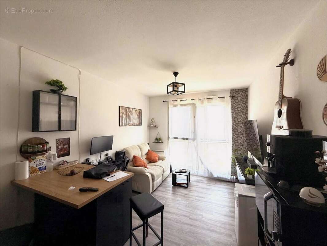 A vendre, à Nice, quartier de Pasteur, 2P - photo 2