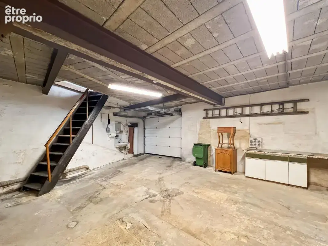 LIVRON - À Vendre maison de village de 191 m² à fort potentiel - beaux volumes - photo 20