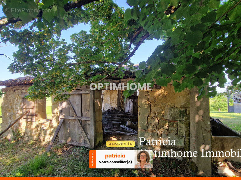 Maison à MONTETON