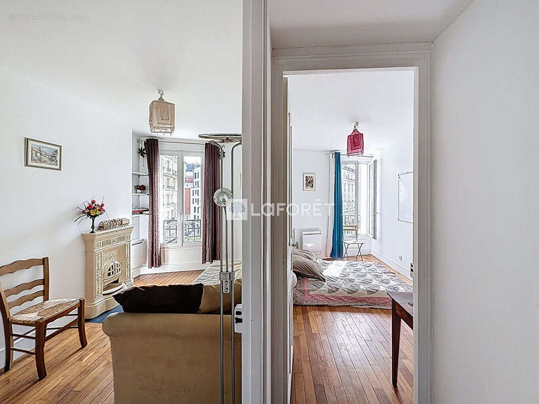Appartement à PARIS-16E