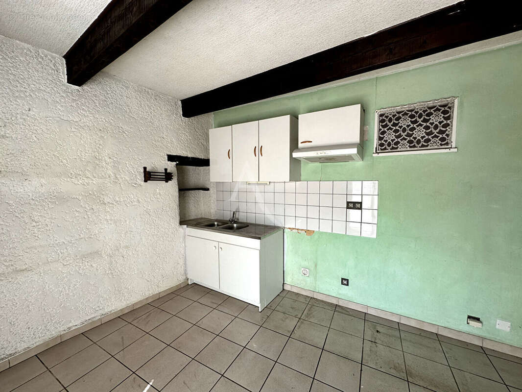Appartement à VOLONNE