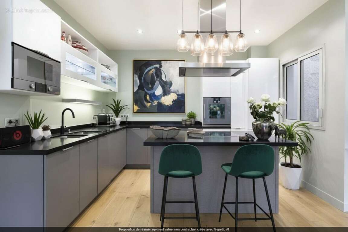 Appartement à PARIS-18E