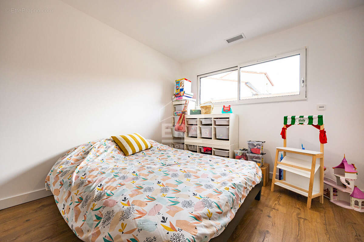 Maison à VILLELONGUE-DELS-MONTS