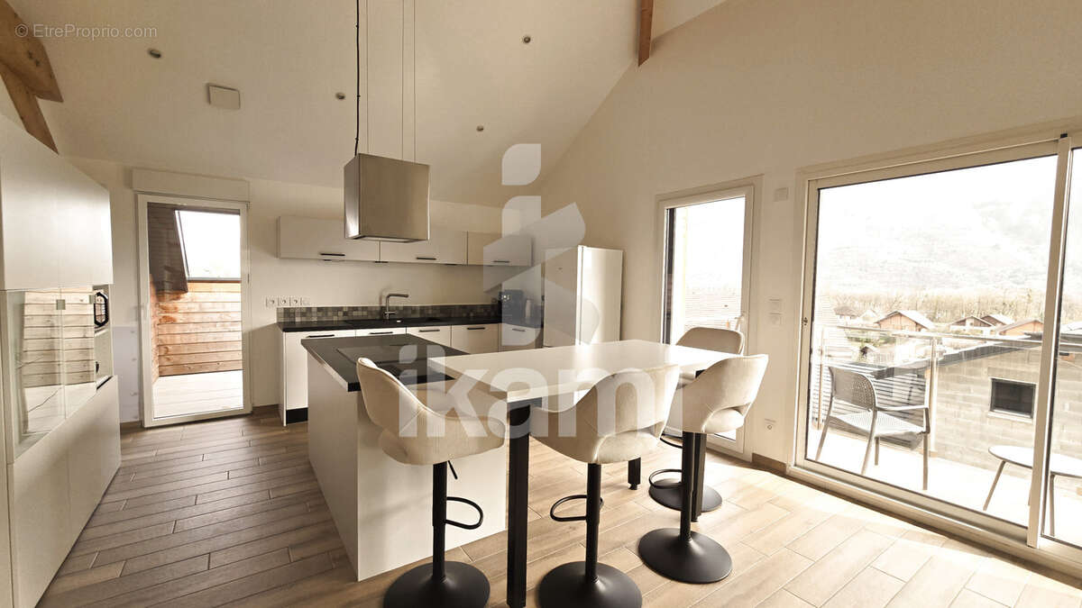 Appartement à LATHUILE