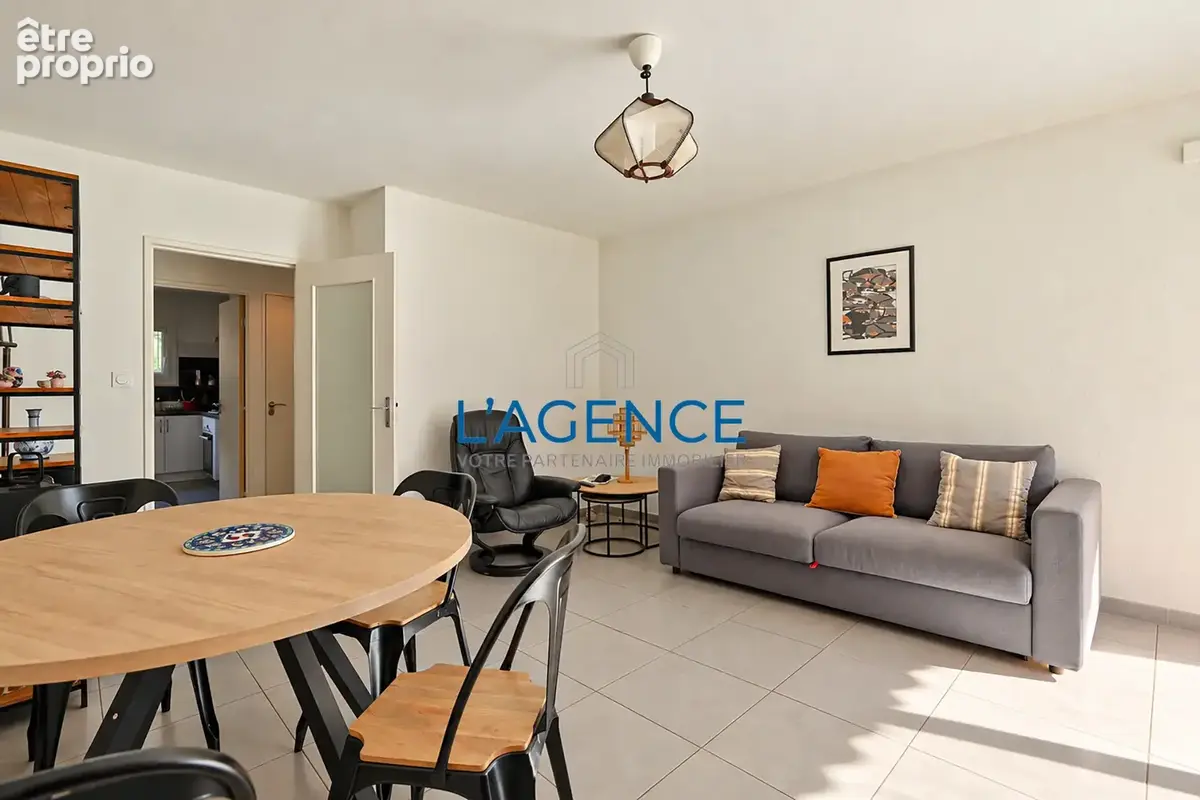 Hyères   appartement t3 de 68 m2 avec jardin privatif de 80 m2 et parkin - photo 6