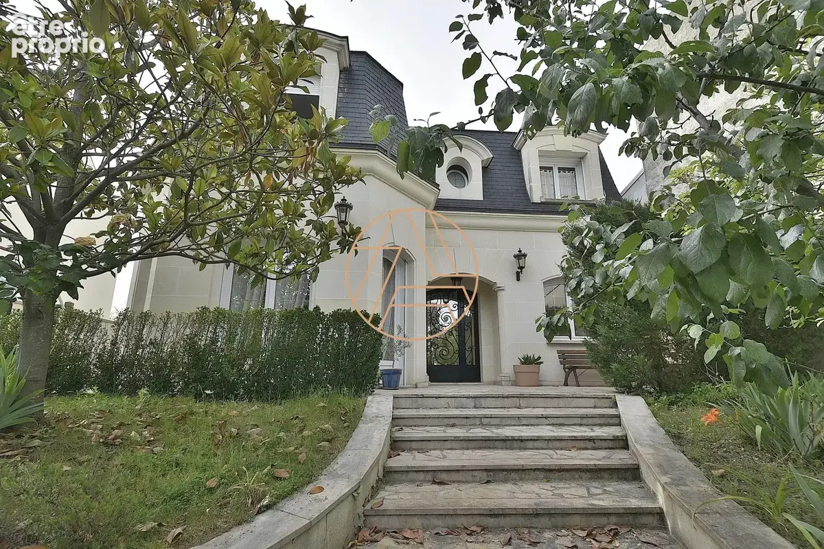 Maison à SAINT-MAUR-DES-FOSSES