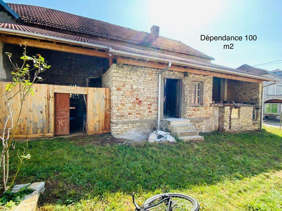 Maison à RIOZ