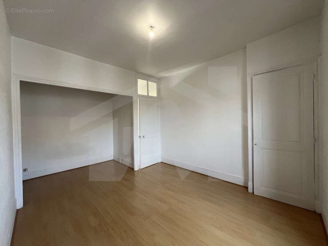 T3 3eme etage - 38 rue diderot - photo 4