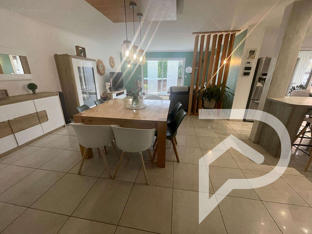 Maison à COLOMBIERS