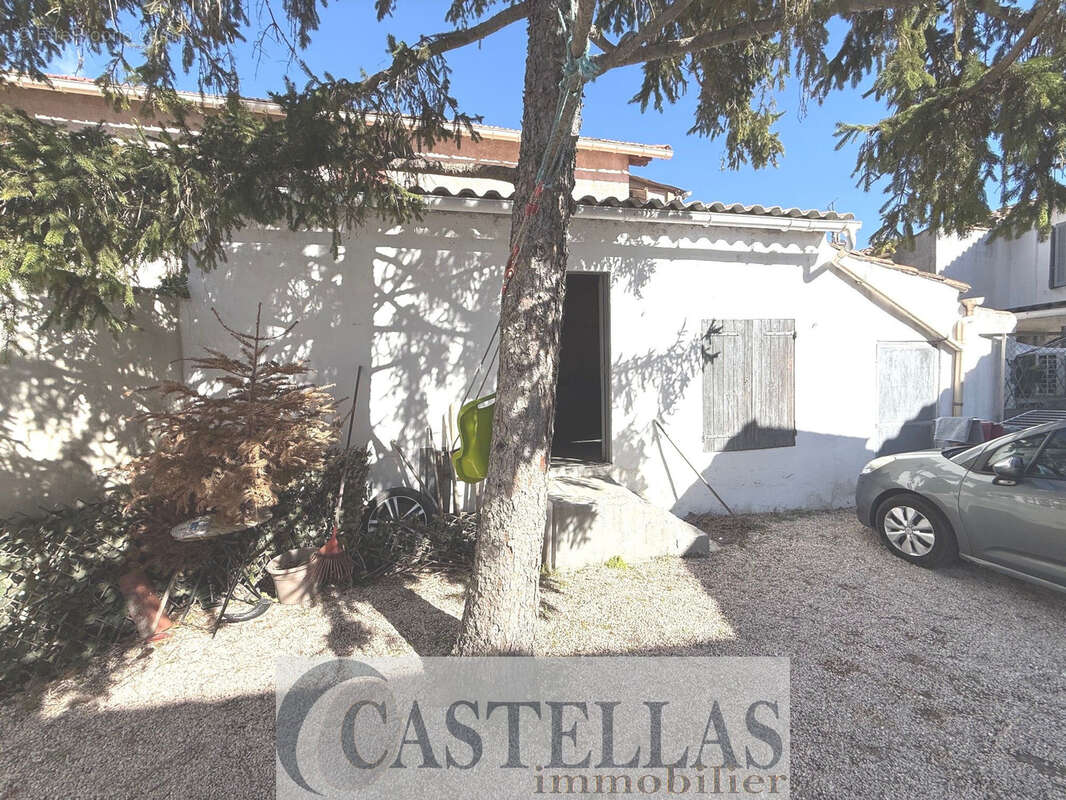 Maison à ROQUEFORT-LA-BEDOULE