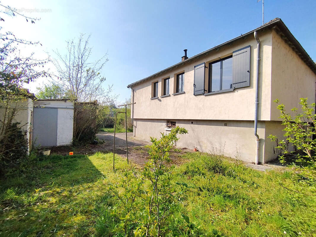 Maison à SAINT-PIERRE-DES-CORPS