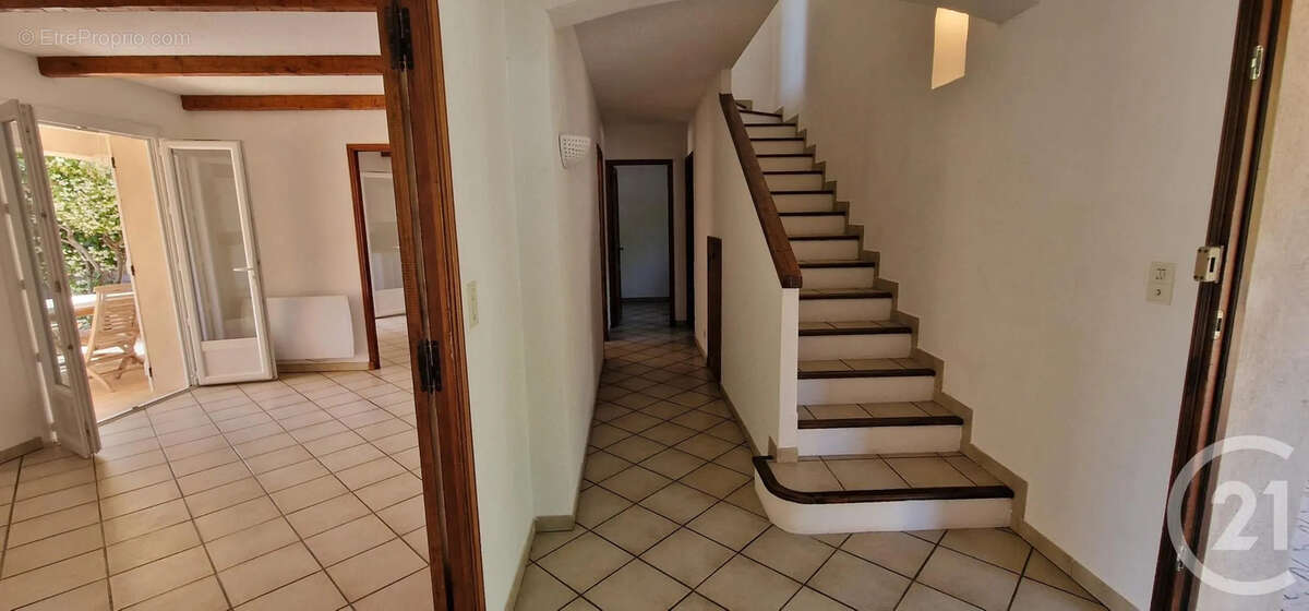 Maison 155 m² à Sanary-Sur-Mer  - photo 6
