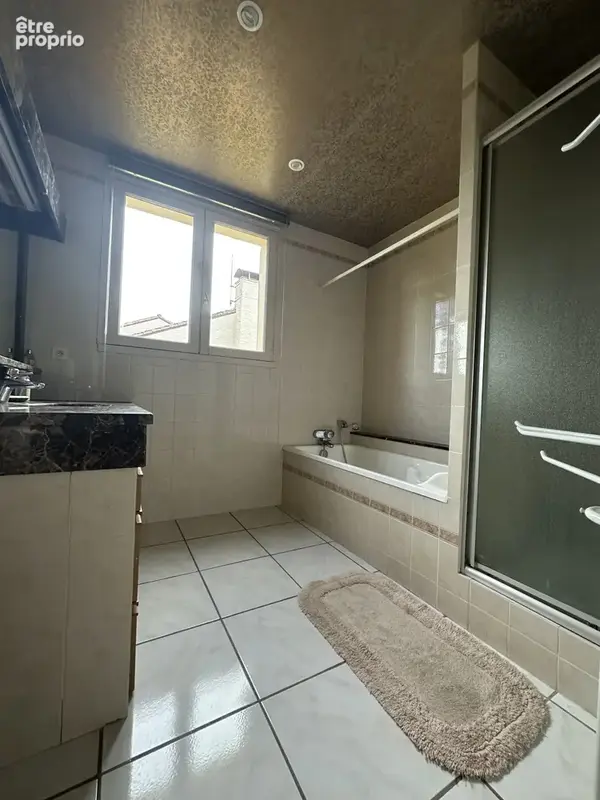 Agréable maison idéalement située à deux pas du Bourg d'Arpajon sur Cère. - photo 14