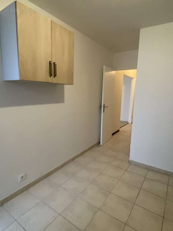 Appartement 89 m² à Bourg-Les-Valence  - photo 6