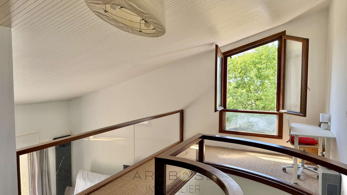 Tonneins - Villa d'architecte atypique ! - photo 23