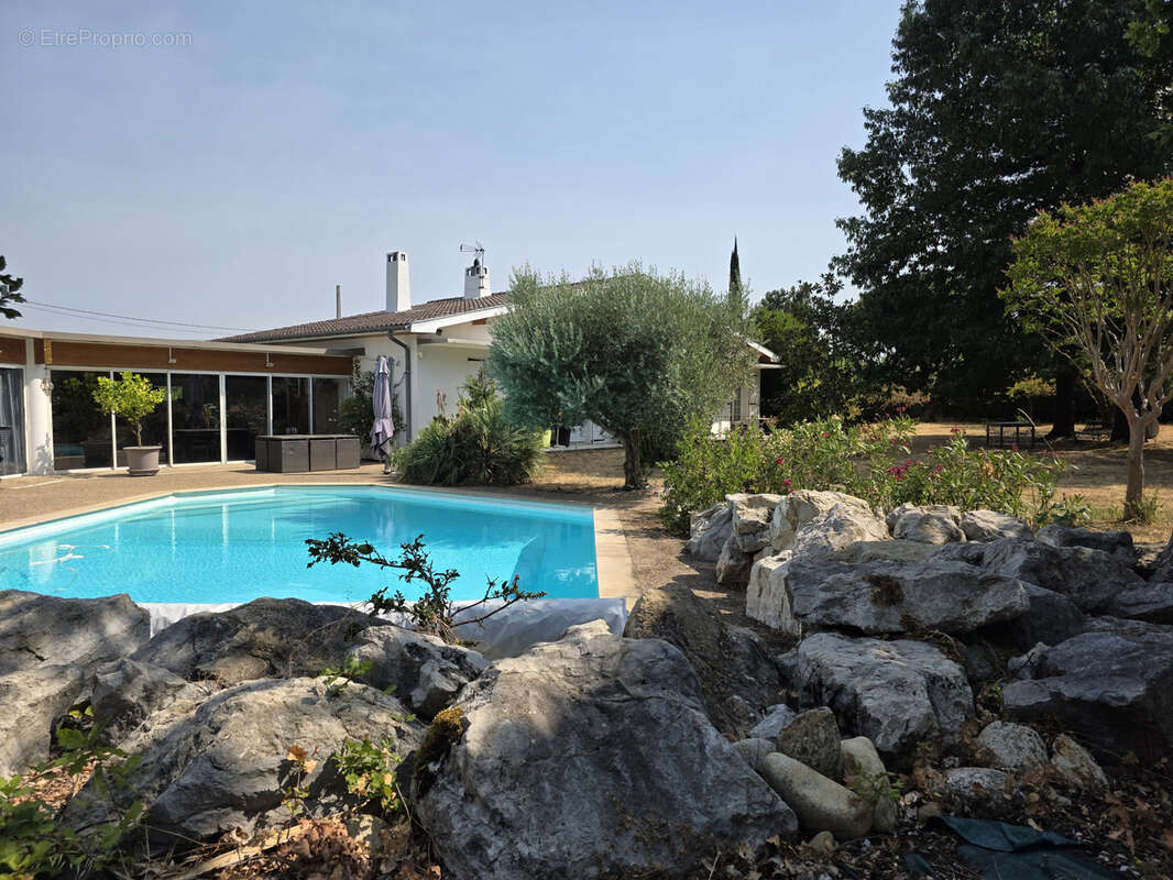 'La familiale' - Villa avec piscine et jardin - photo 23