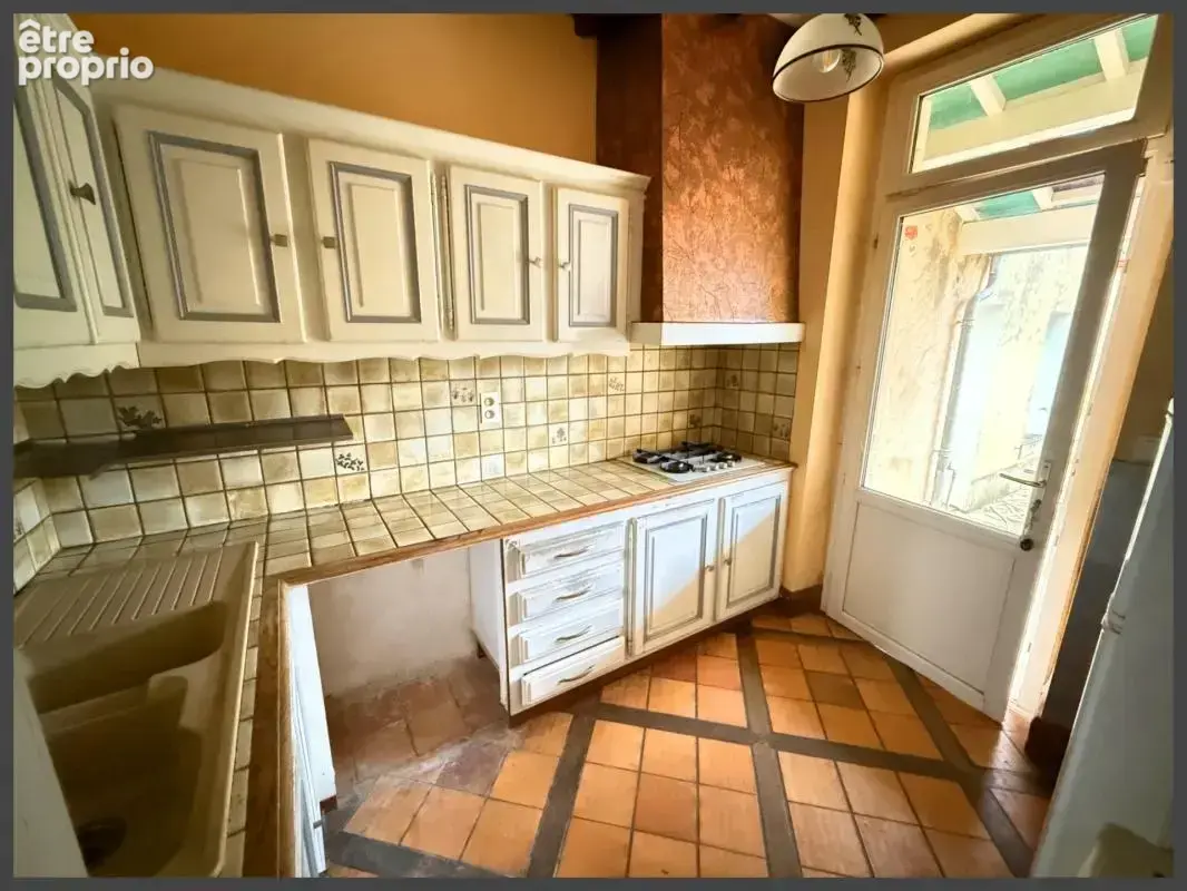 Ensemble en pierre, maison principale avec jardin et 1 appartement à VILLEFRANCHE DE LONCHAT (24) - photo 8