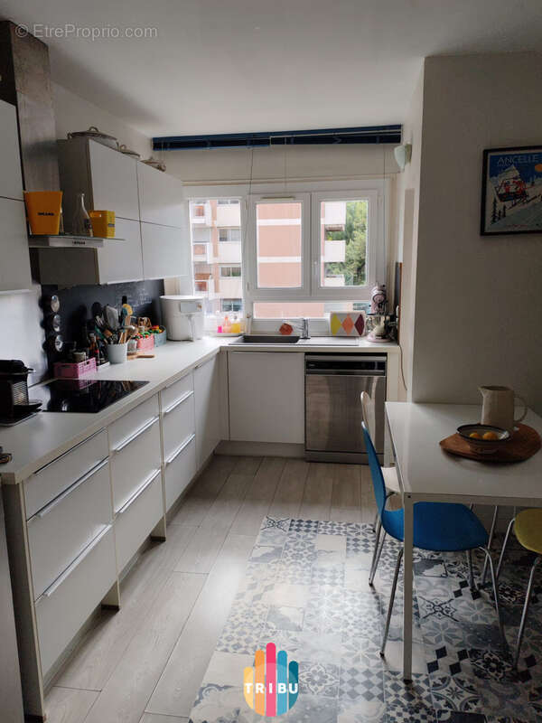 Appartement à MARSEILLE-6E