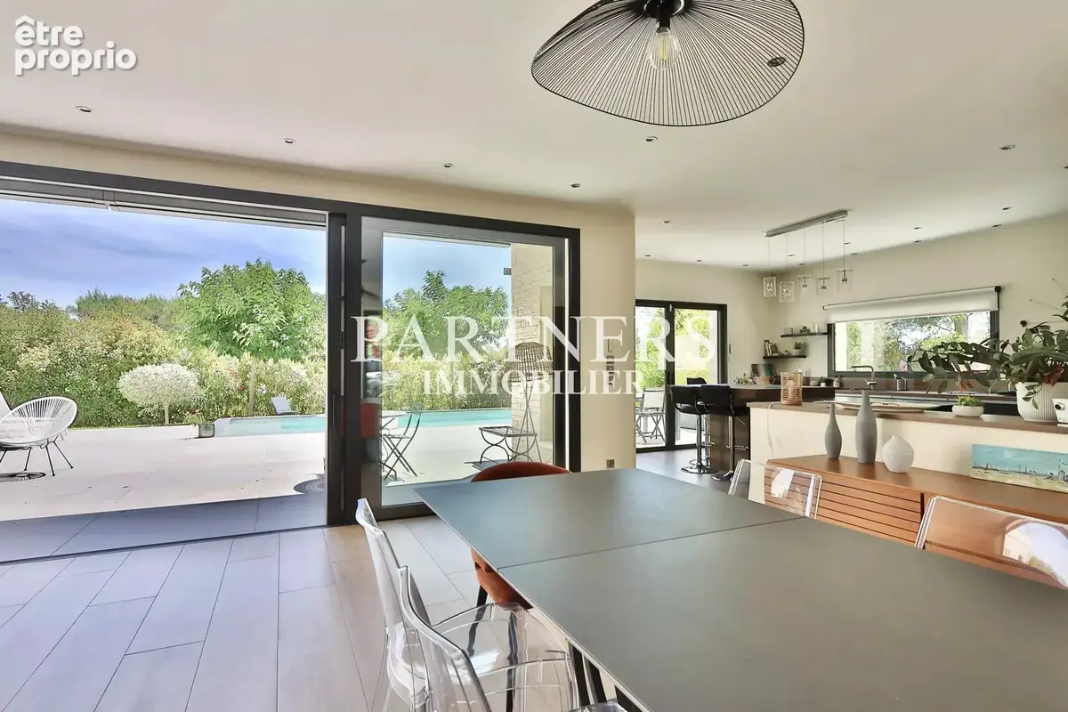 Maison 6 pièces 234 m² à vendre à Ventabren (13122) - photo 9