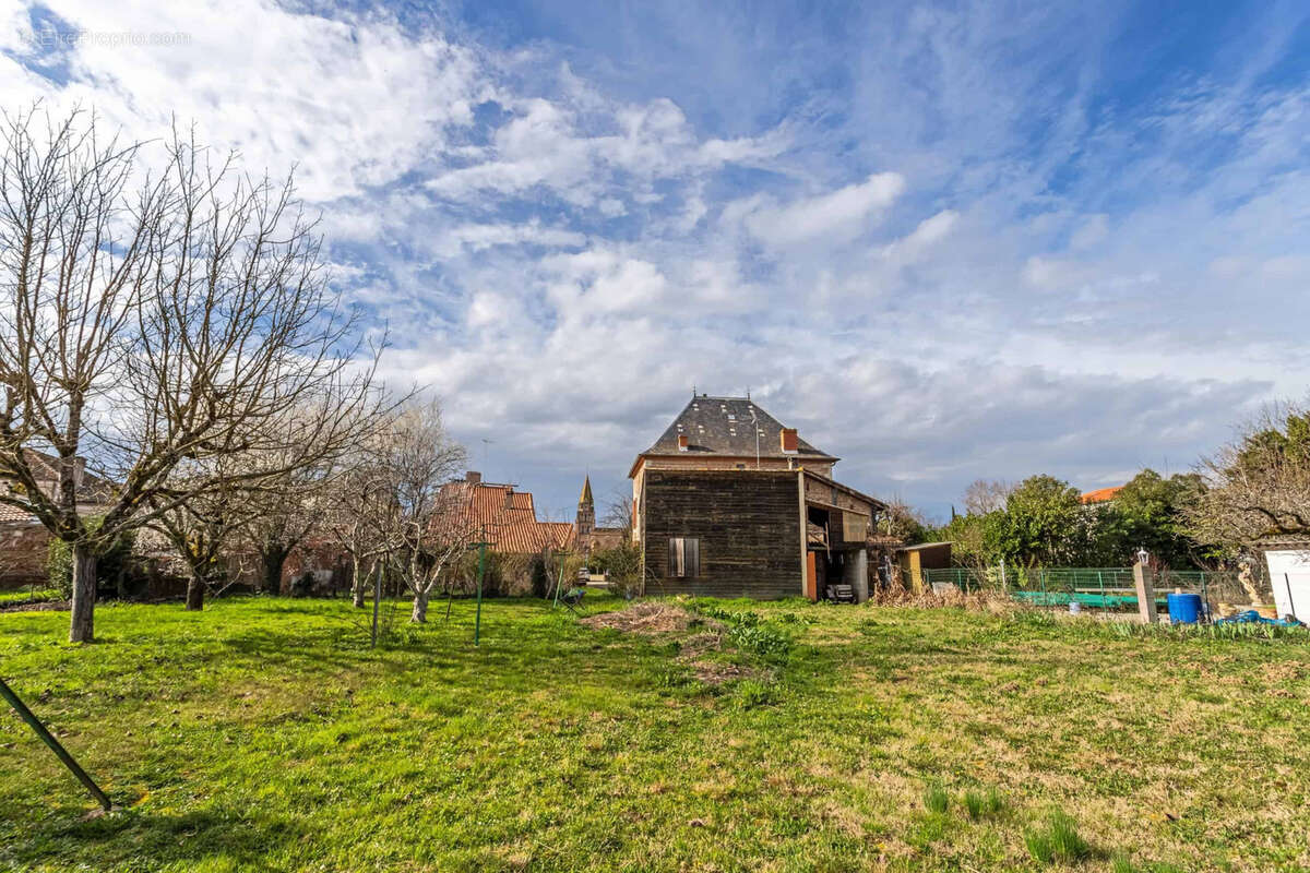Village property with garden - photo 8