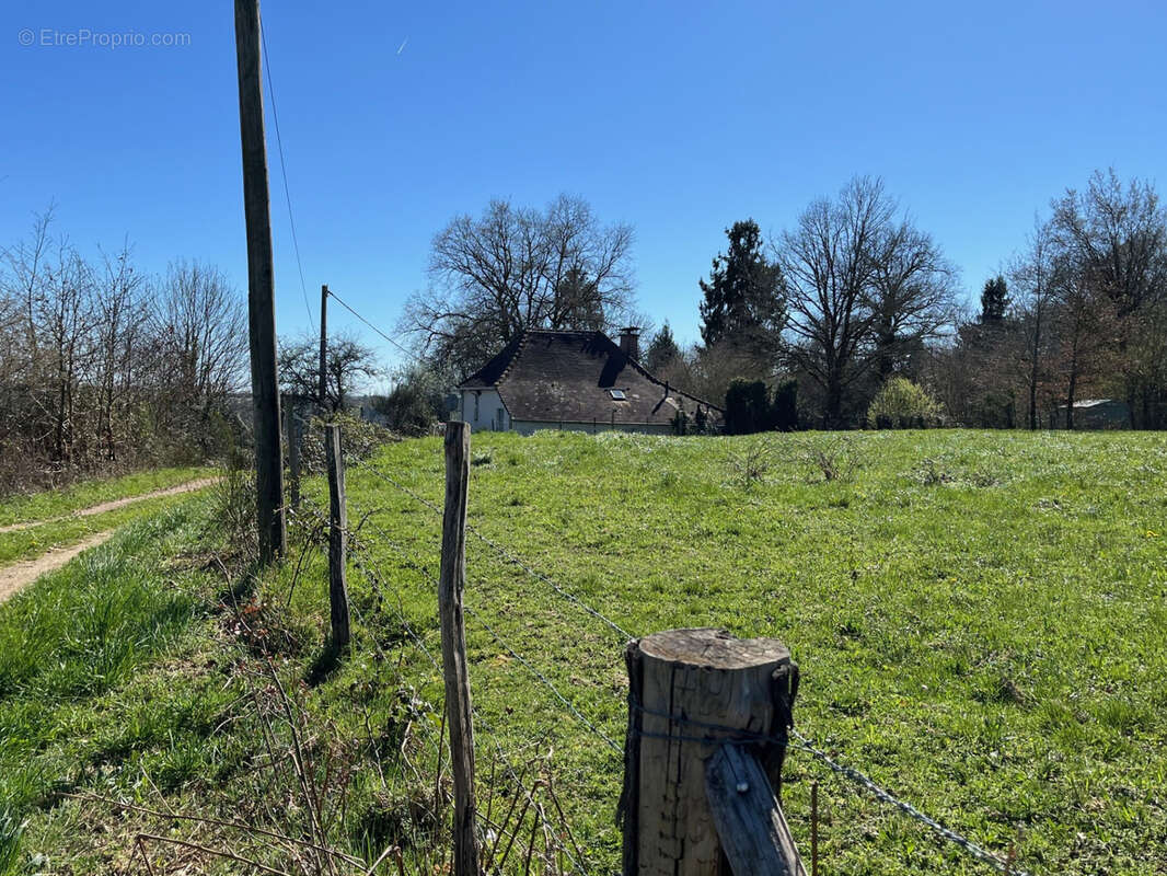 Maison à MEUZAC