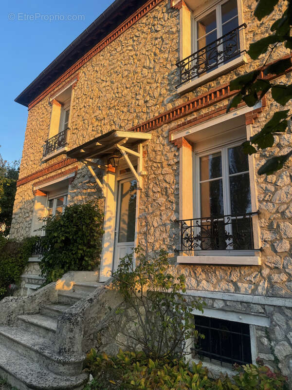 Maison à ETAMPES