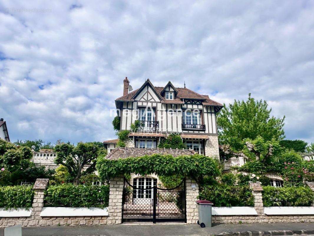 Maison à MISY-SUR-YONNE