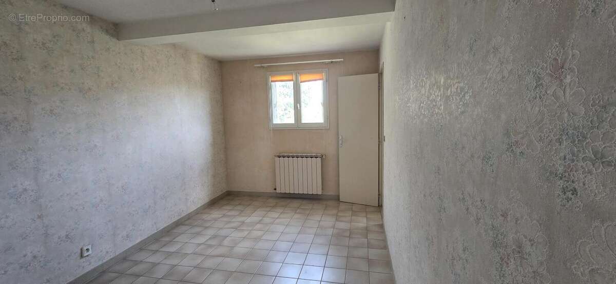 Maison T5 double garage - photo 9