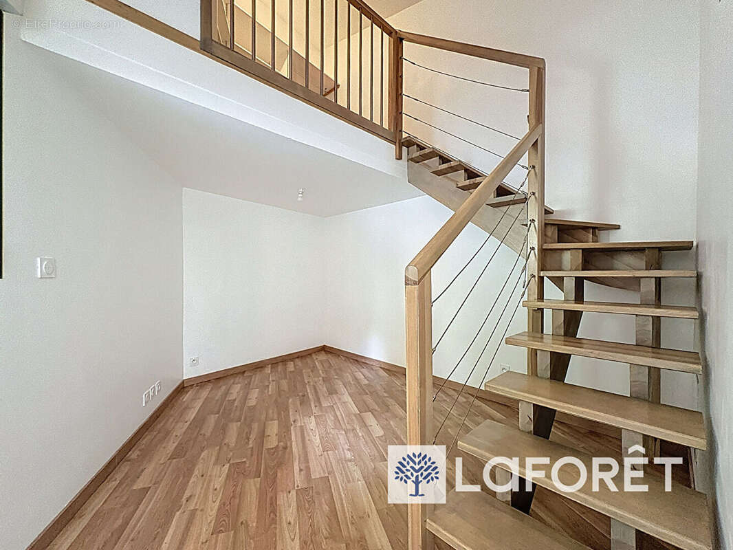 Appartement à SAINT-DIDIER-AU-MONT-D&#039;OR