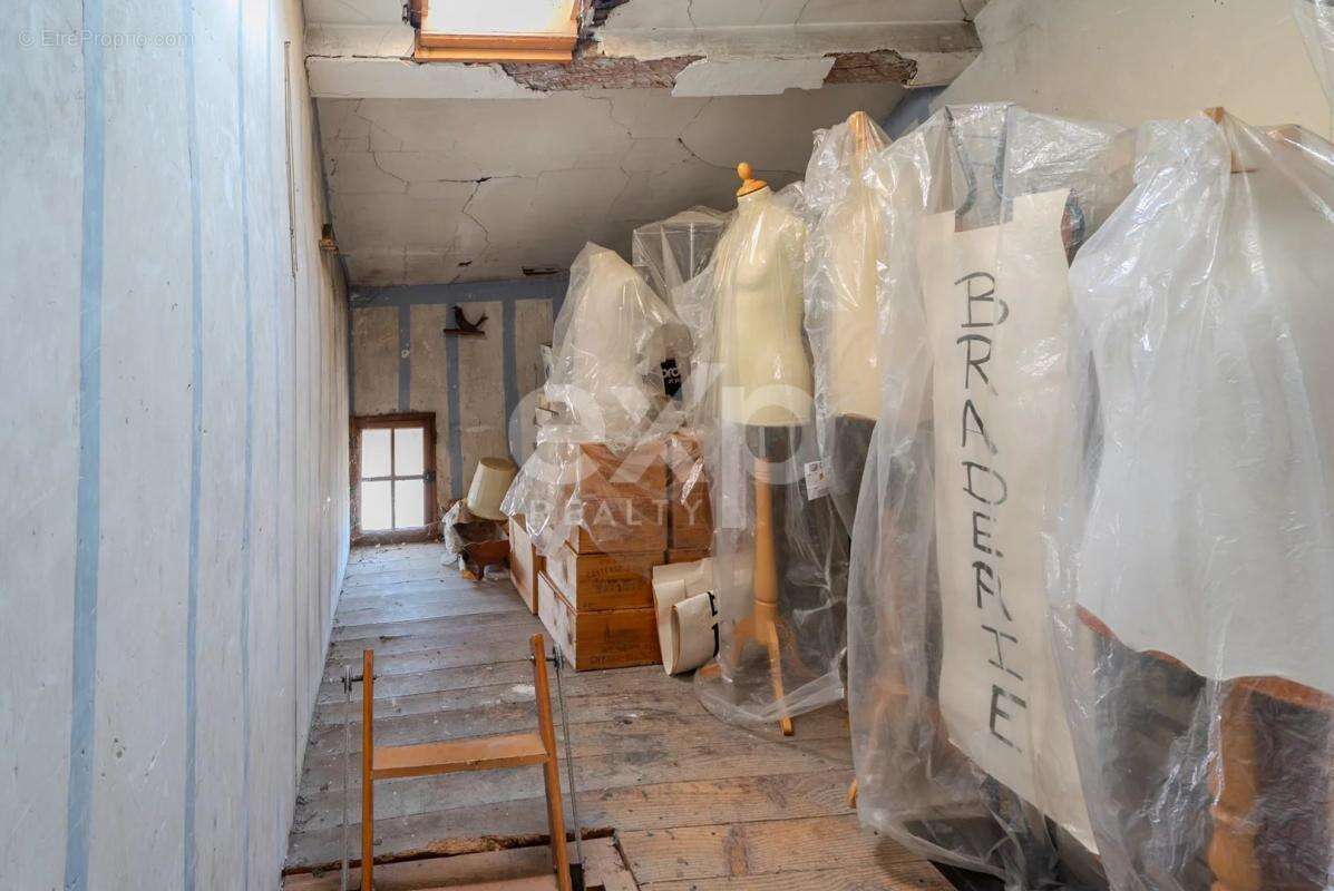 Appartement à SALLES