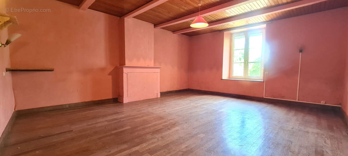 Maison à BETHELAINVILLE
